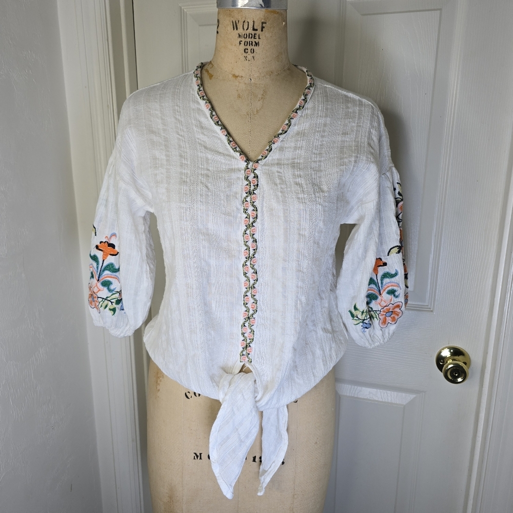 Womens Max‎ Studio White Embroidered Puff Sleeve Tie Front S